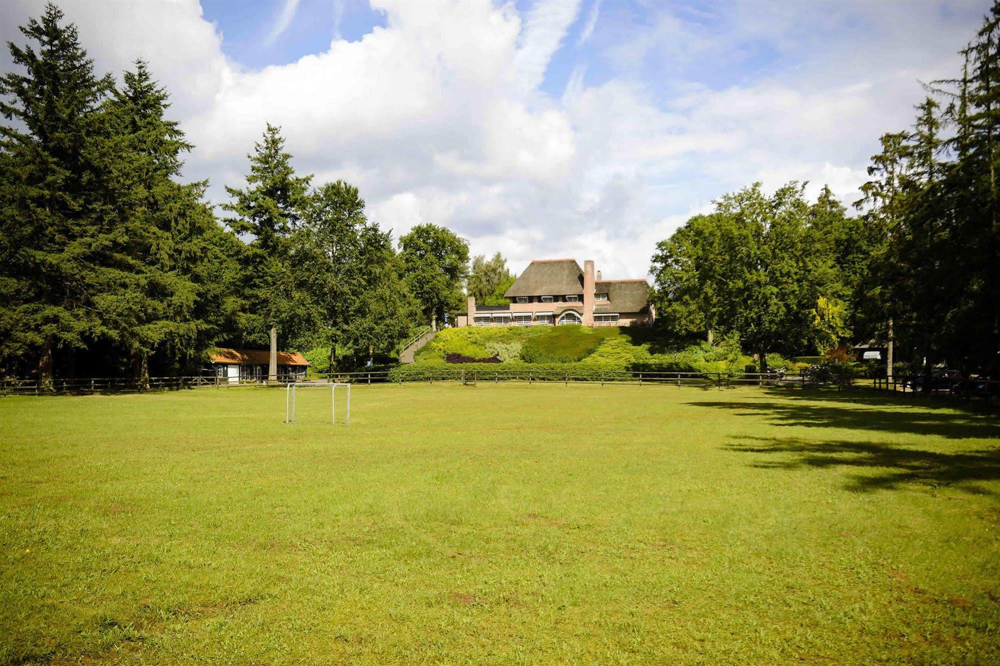 Fletcher Hotel Restaurant De Wipselberg-Veluwe Beekbergen Esterno foto